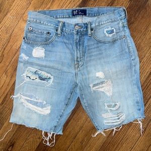 Gap slim leg denim short light wash size 30 waist.